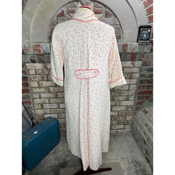 robe quilted floral pink cream light button front - Picture 11 of 16